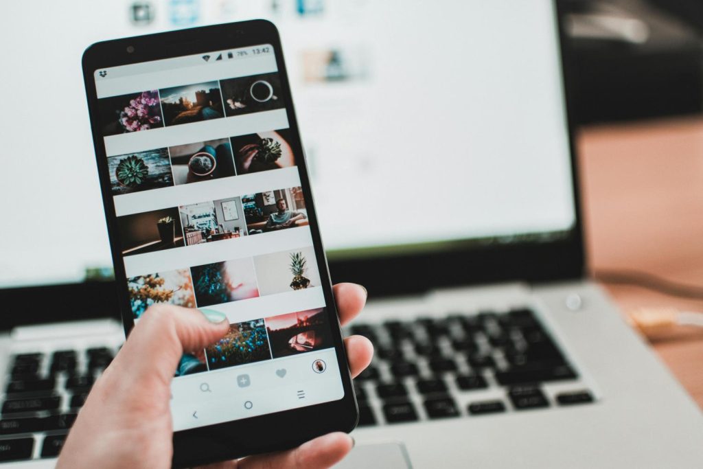 Elveszítjük a valódi kapcsolatainkat a digitális világban?